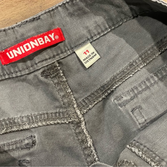 Union Bay Womans Shorts - Picture 2 of 5